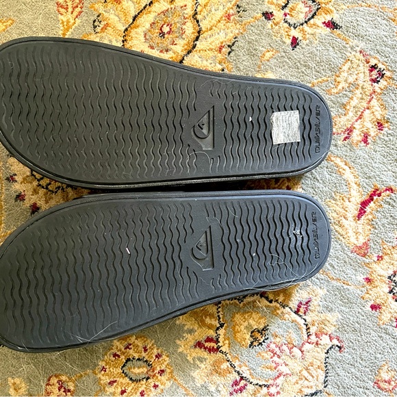 Women’s size 9 quicksilver slides, black - Picture 3 of 4